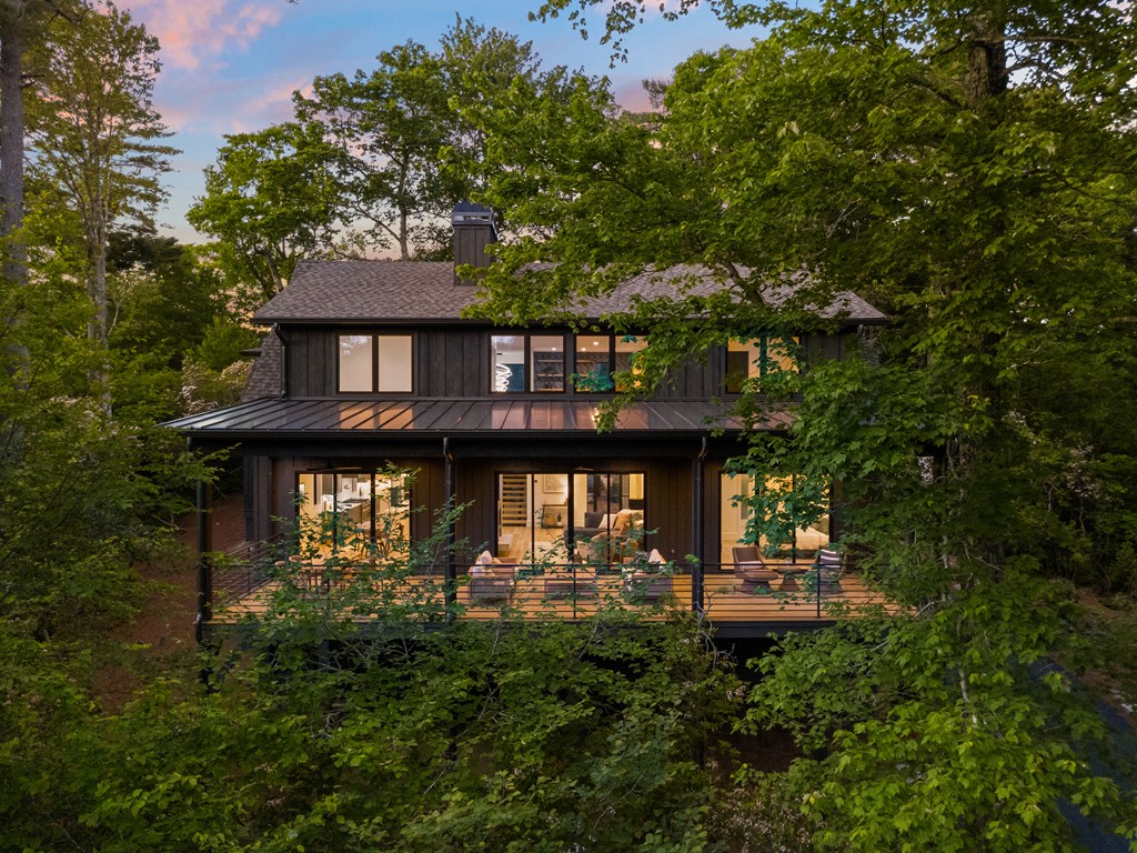 180 Hemlock Circle