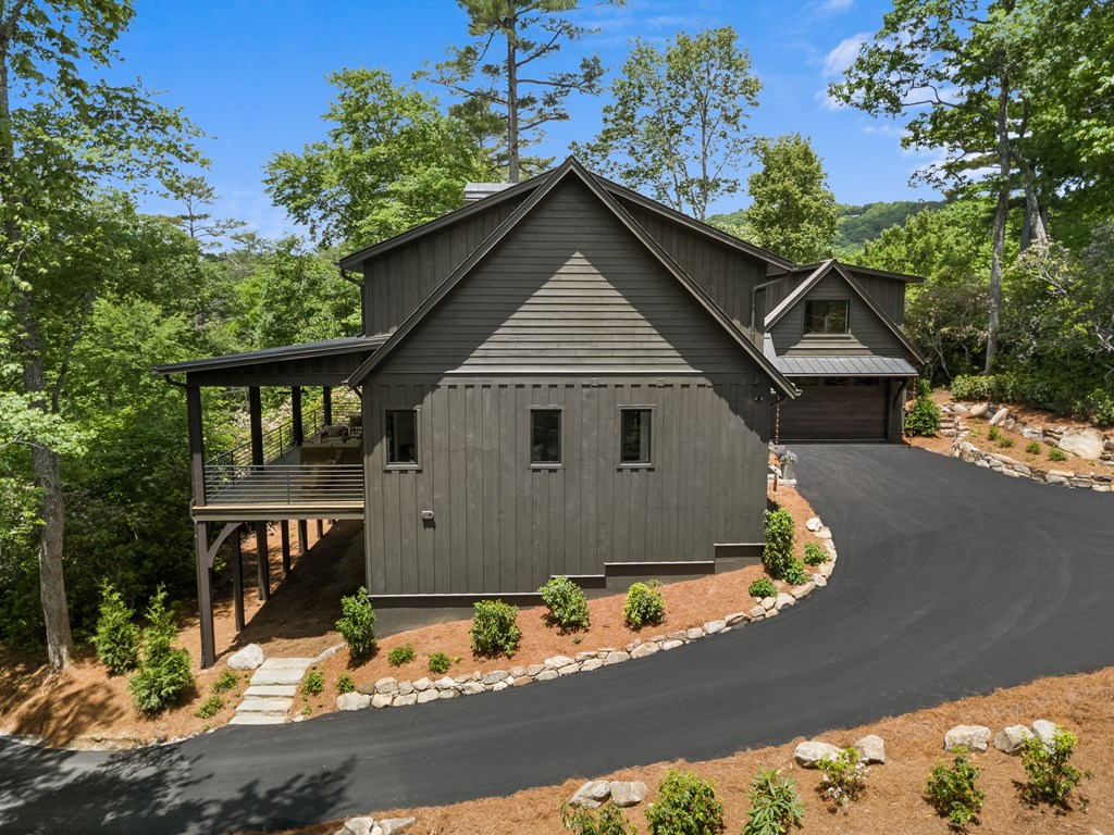 180 Hemlock Circle