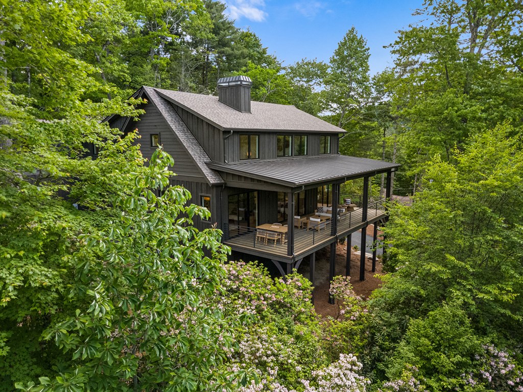 180 Hemlock Circle