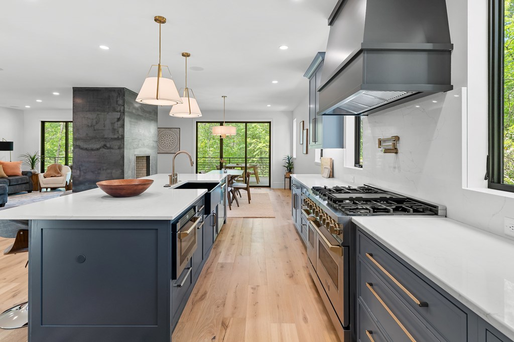 180 Hemlock Circle