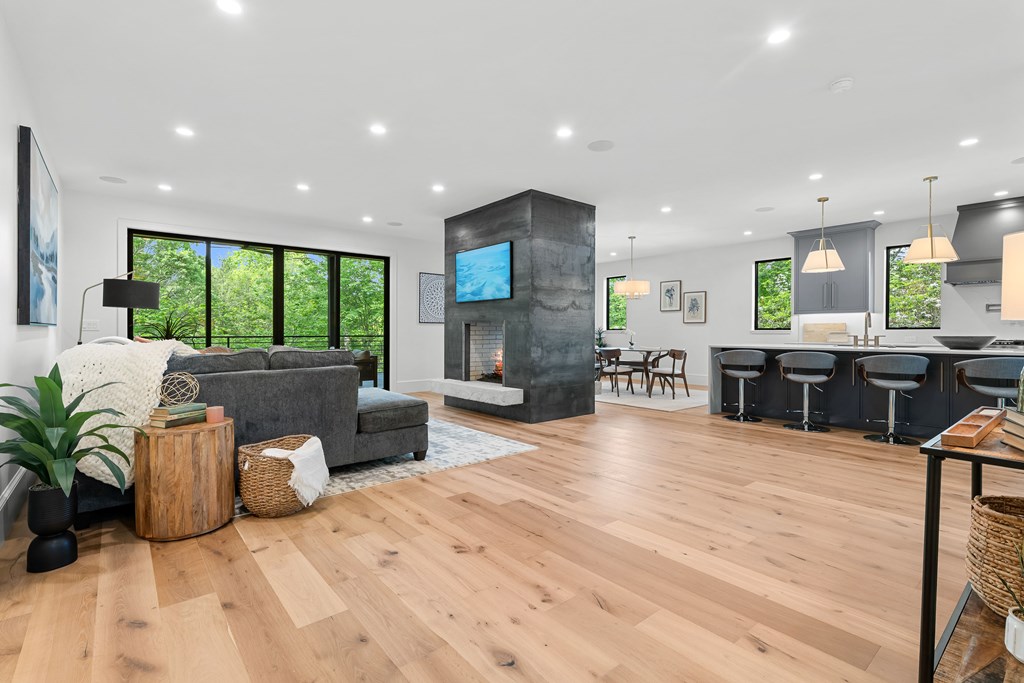 180 Hemlock Circle