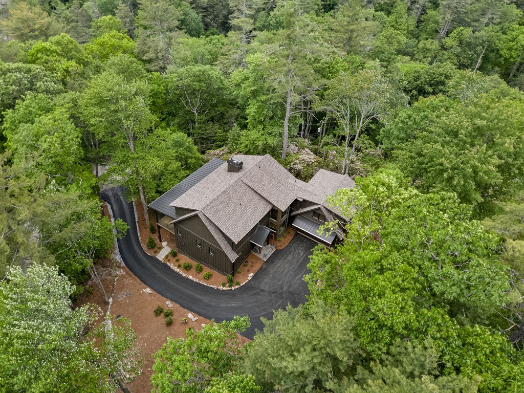 180 Hemlock Circle