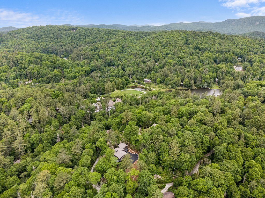 180 Hemlock Circle