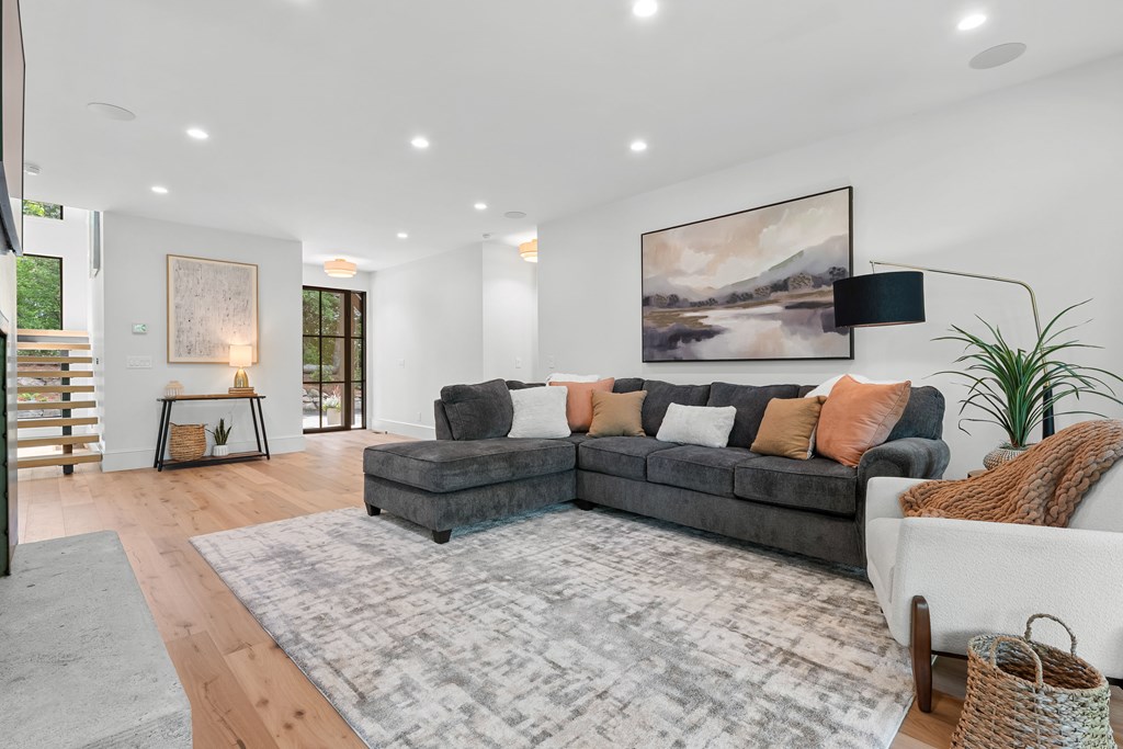 180 Hemlock Circle