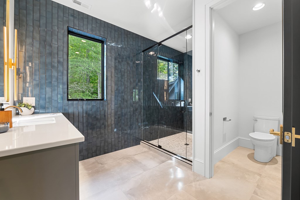 180 Hemlock Circle