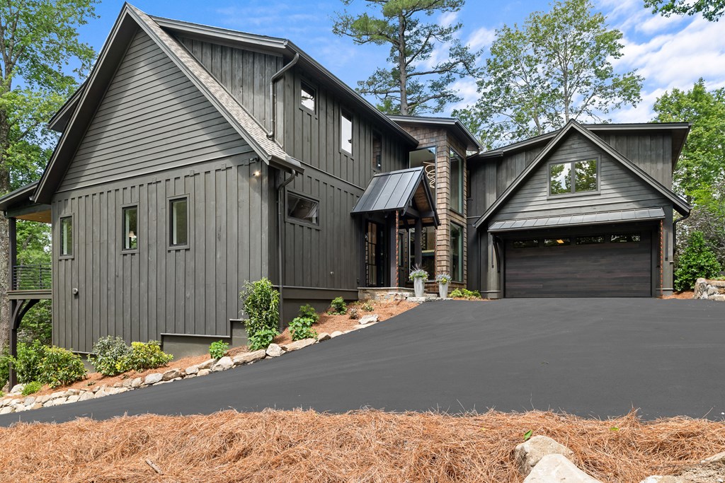 180 Hemlock Circle