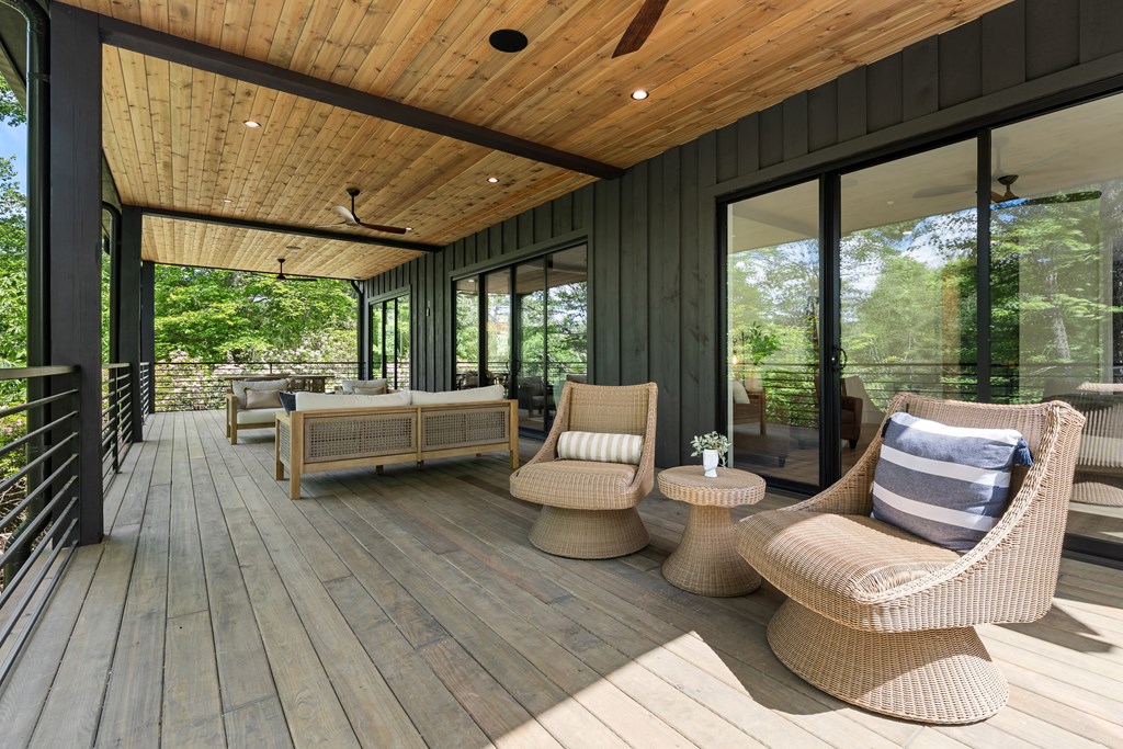 180 Hemlock Circle