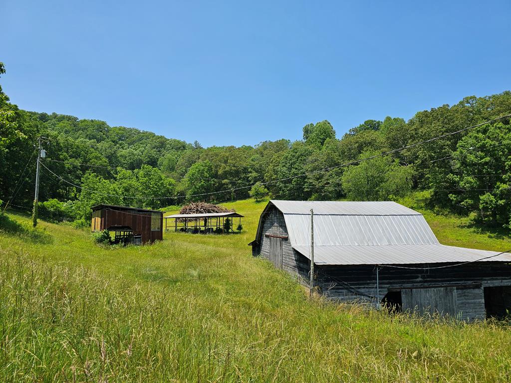 138 Turkey Hollow Road