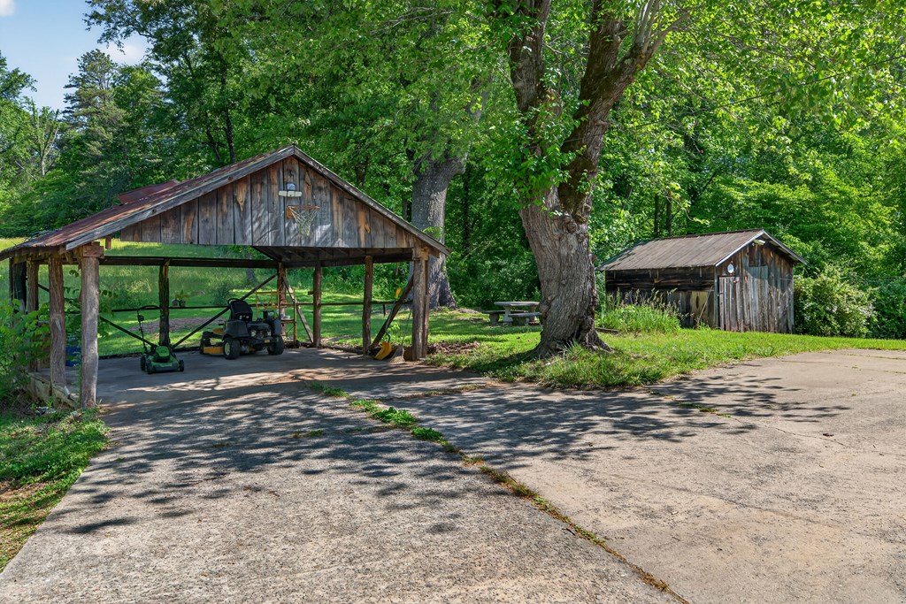 287 Middle Skeenah Rd