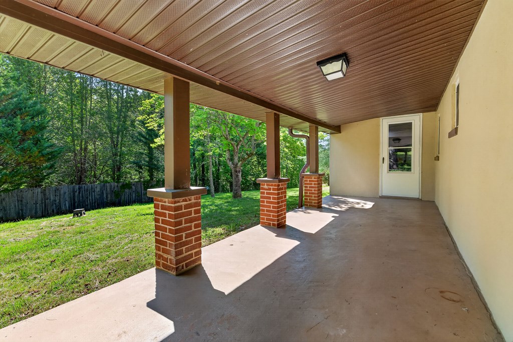 287 Middle Skeenah Rd