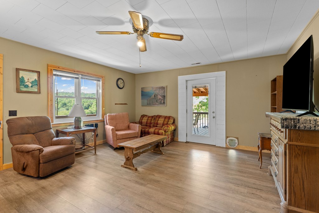 287 Middle Skeenah Rd