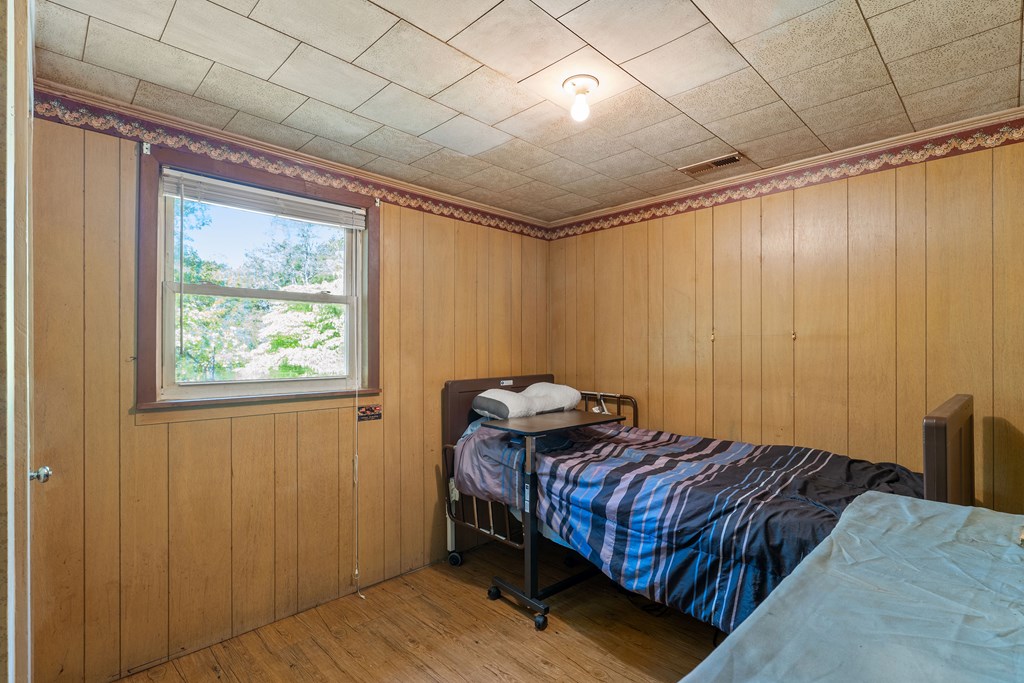 287 Middle Skeenah Rd