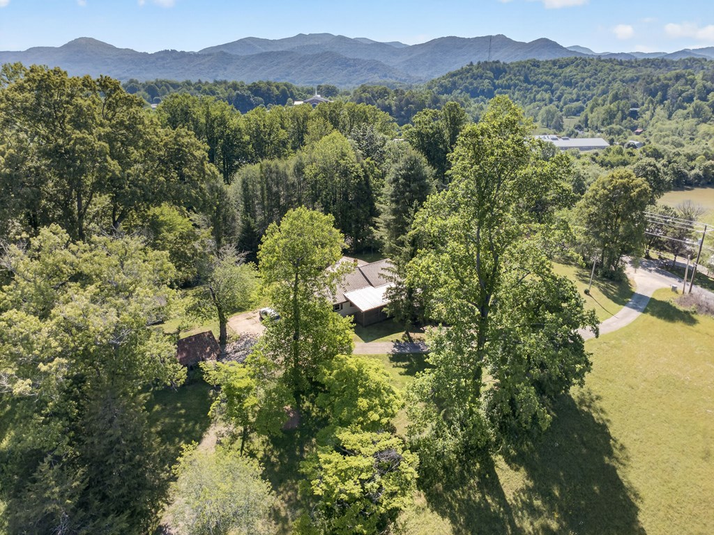 287 Middle Skeenah Rd