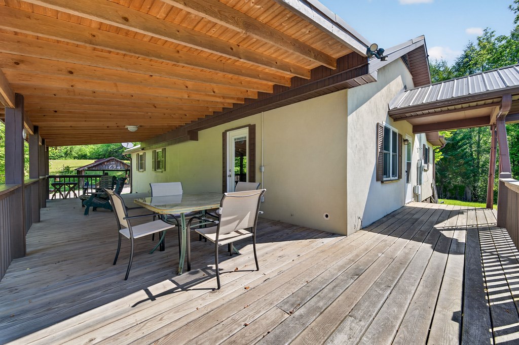 287 Middle Skeenah Rd
