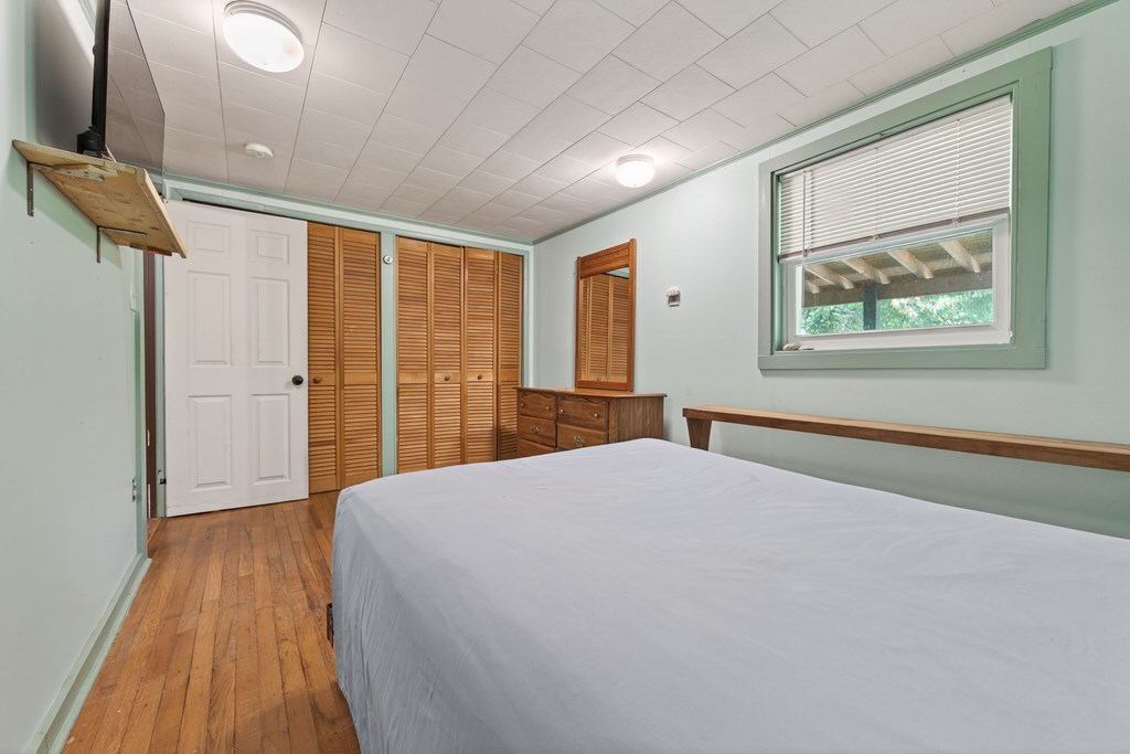 287 Middle Skeenah Rd
