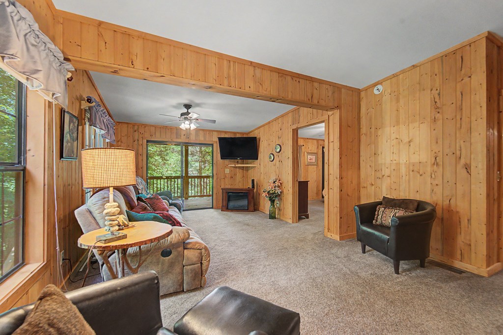 365 Cedar Hills Drive