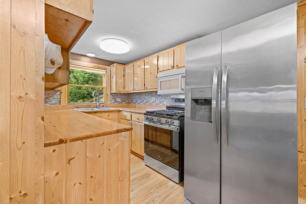 614 Waterfall Drive