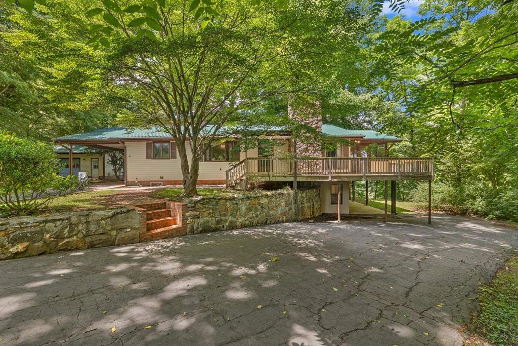 86 Rose Hill Dr