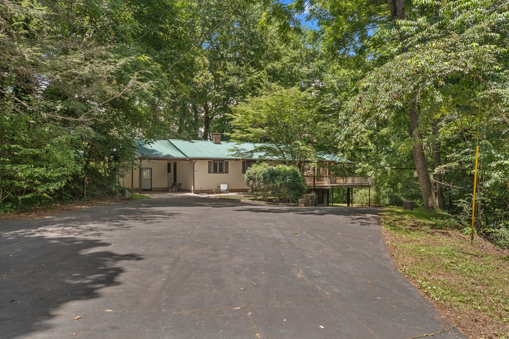86 Rose Hill Dr