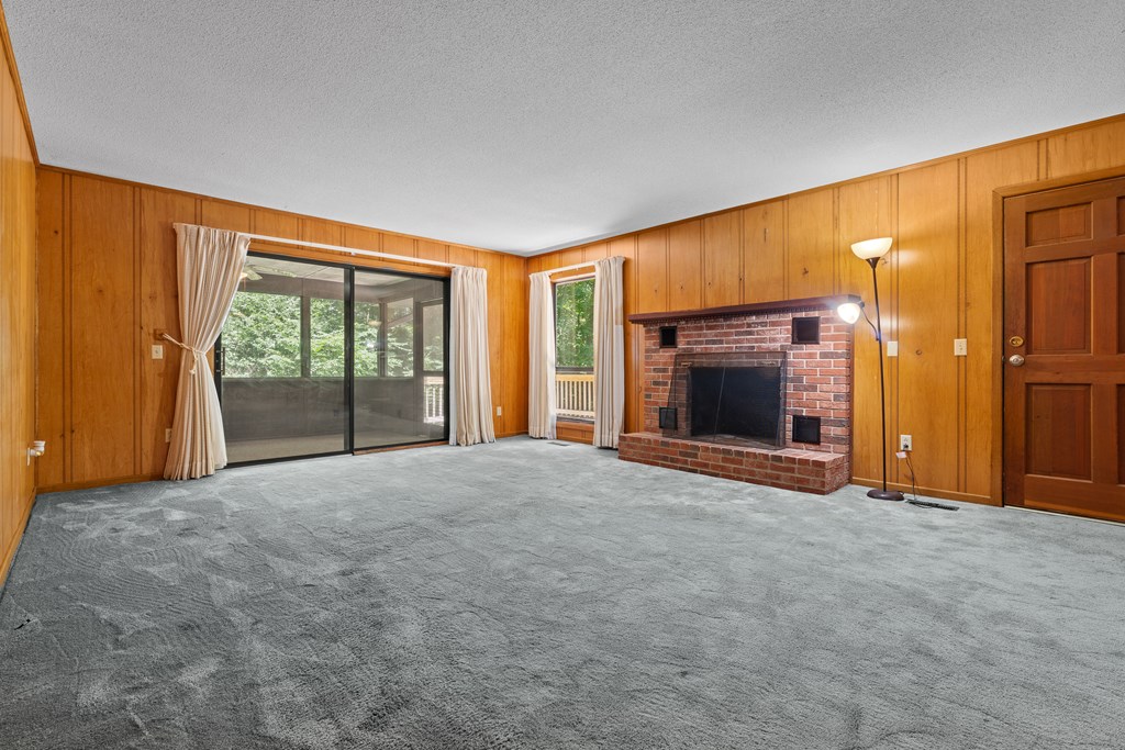 86 Rose Hill Dr