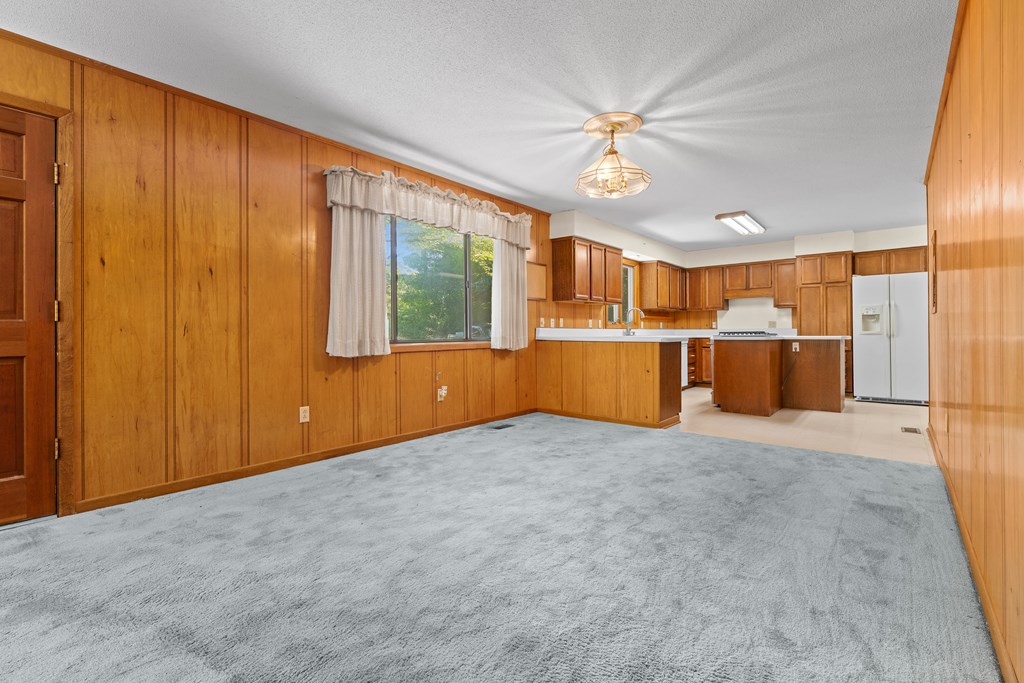 86 Rose Hill Dr