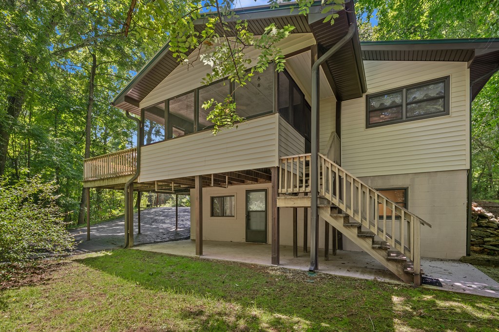 86 Rose Hill Dr