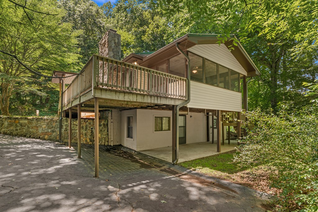86 Rose Hill Dr