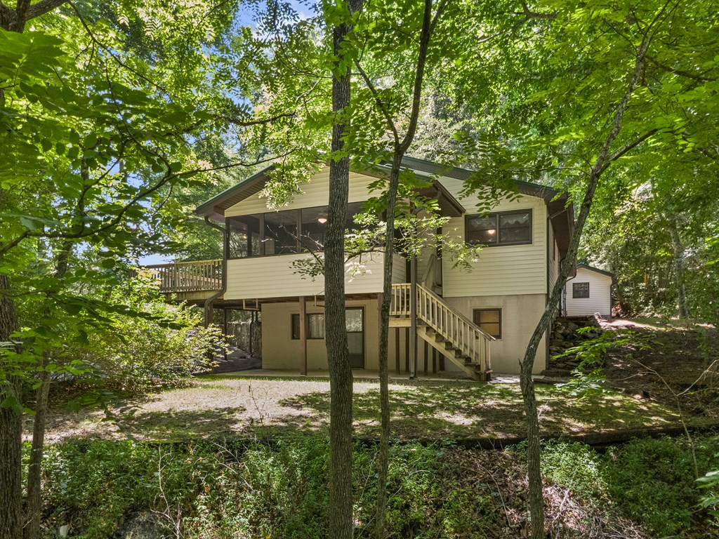 86 Rose Hill Dr