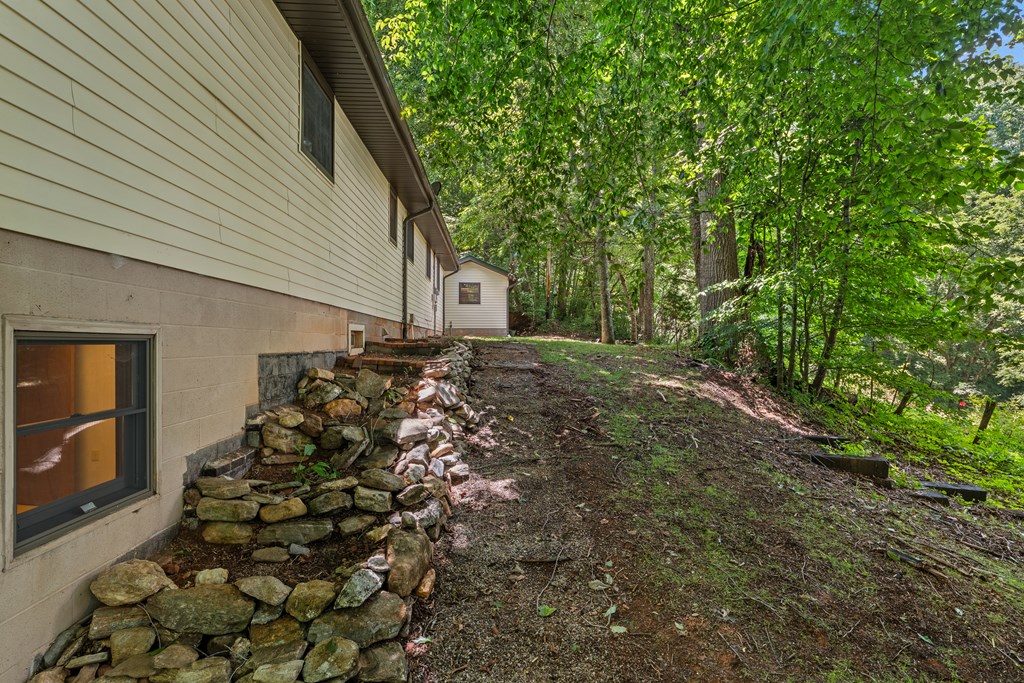 86 Rose Hill Dr