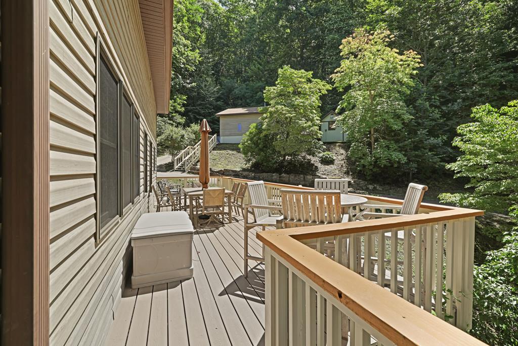 704 Henry Road