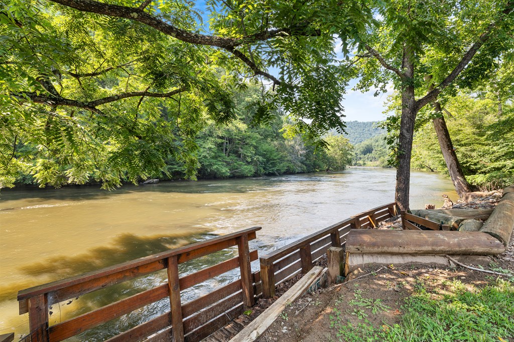 158 RIVERS EDGE TRL LOT 11