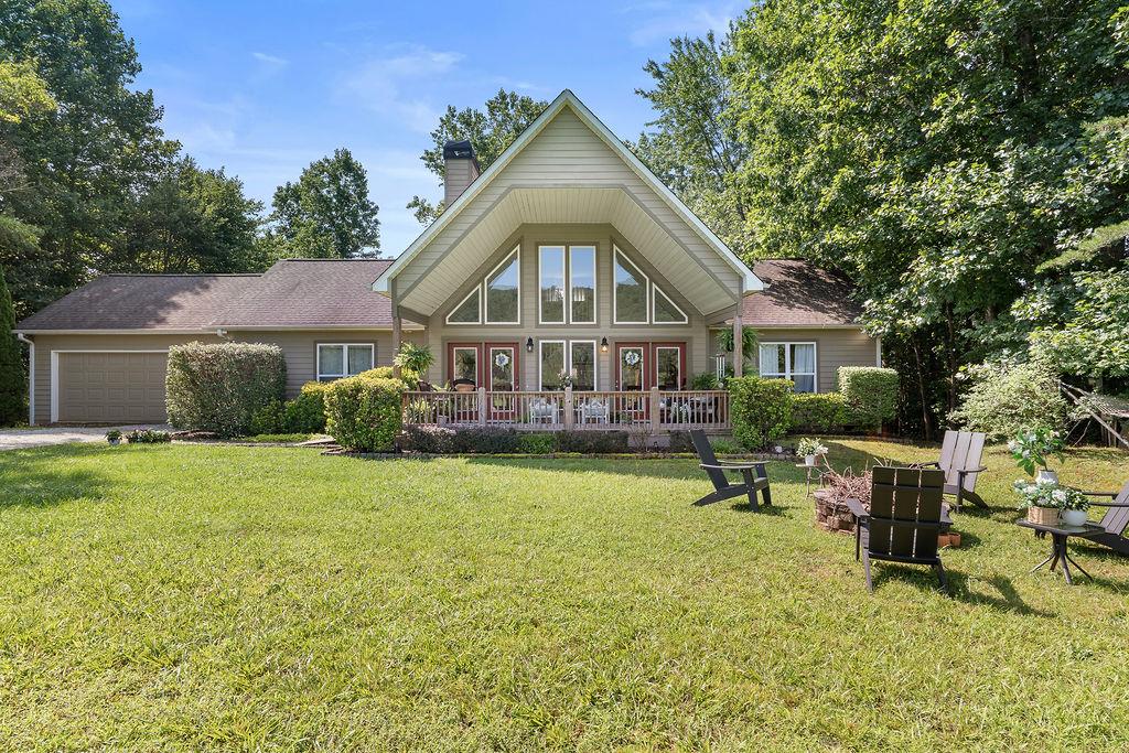 220 HEATHWOOD LN