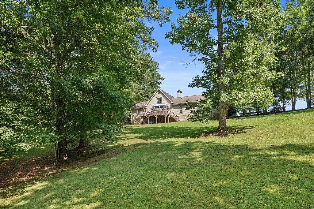 220 HEATHWOOD LN