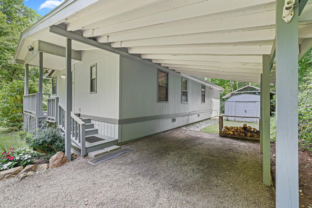 2572 South Skeenah Road