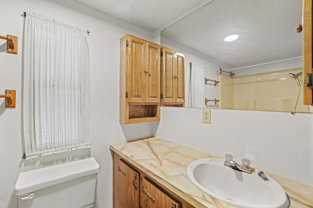 2572 South Skeenah Road