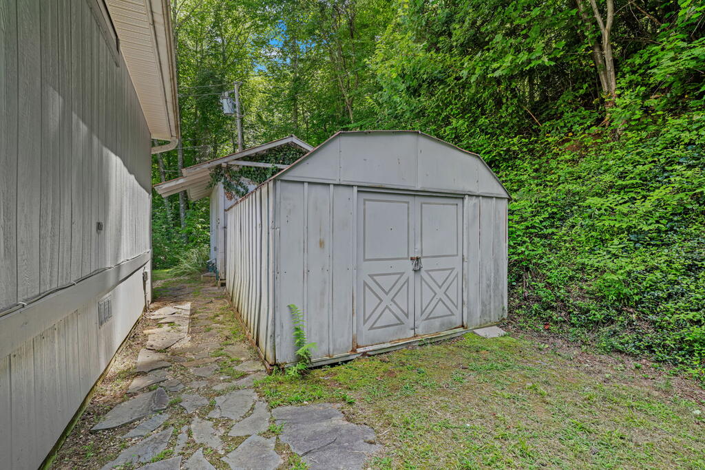 2572 South Skeenah Road
