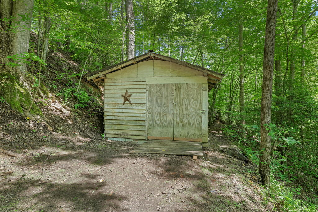 2572 South Skeenah Road