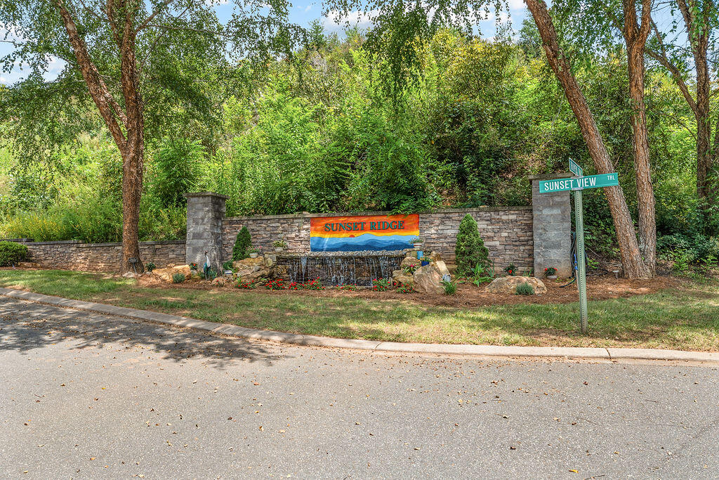 60 Sunset Lane