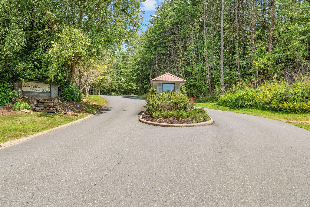 60 Sunset Lane