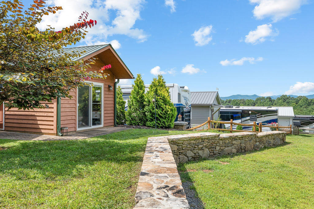 60 Sunset Lane