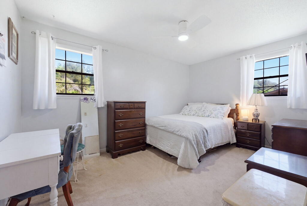 1098 Cat Creek Road