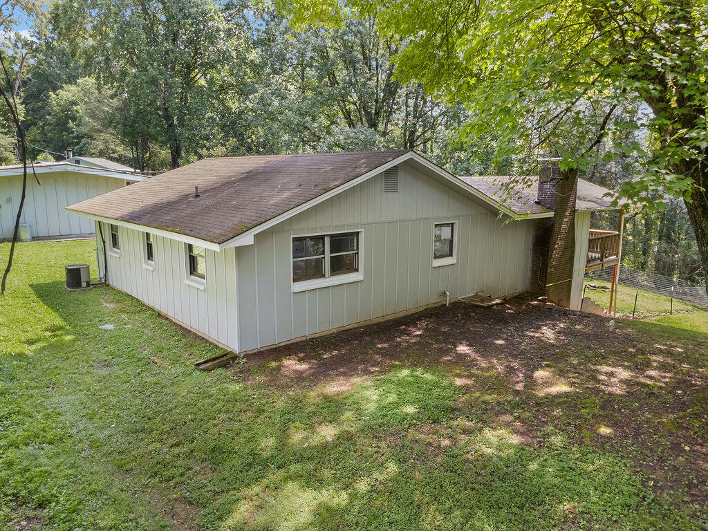 522/526 Coweeta Church Rd