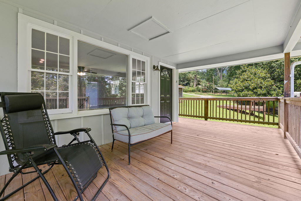 522/526 Coweeta Church Rd