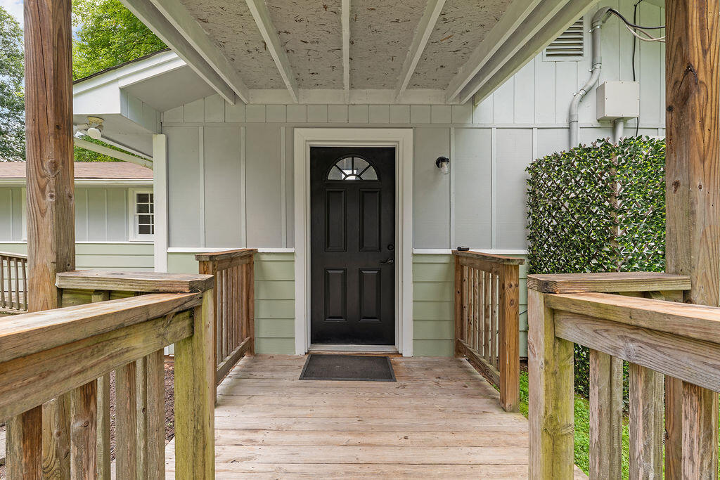 522/526 Coweeta Church Rd