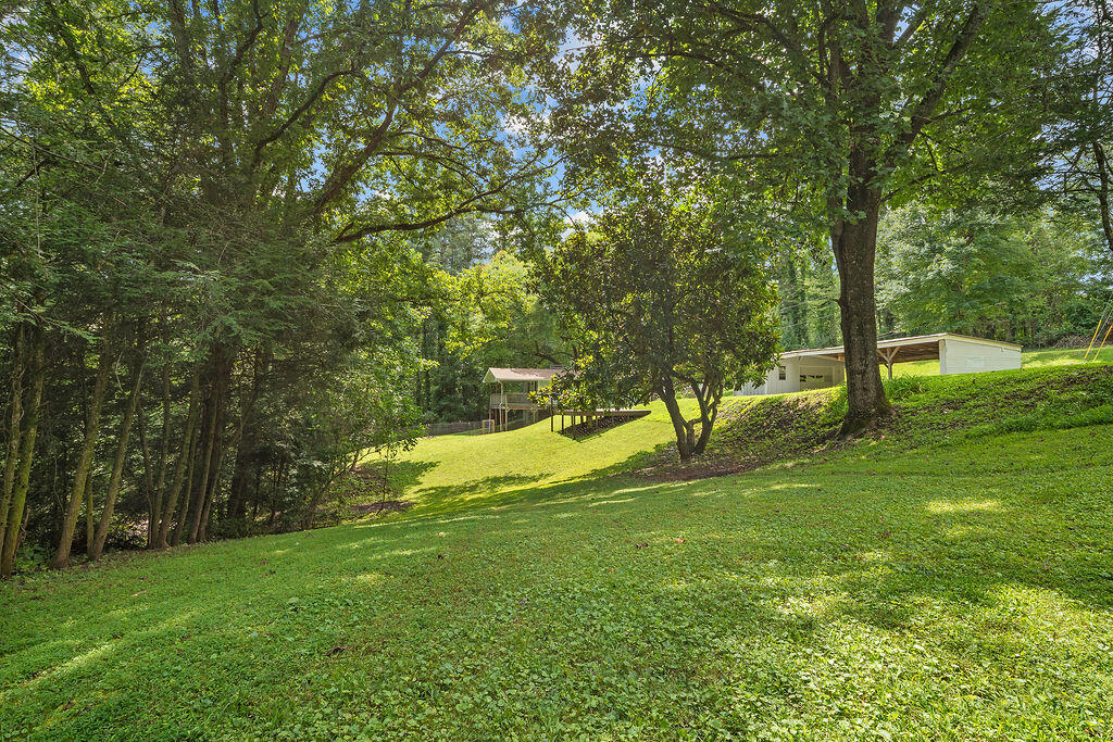 522/526 Coweeta Church Rd