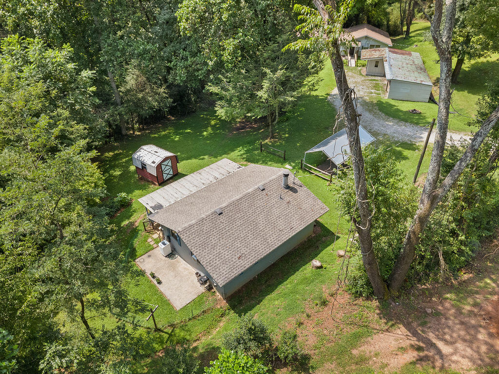 522/526 Coweeta Church Rd