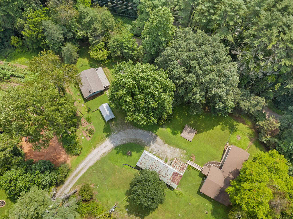 522/526 Coweeta Church Rd
