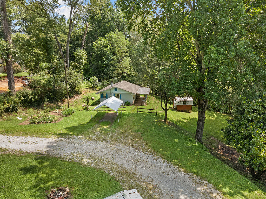 522/526 Coweeta Church Rd