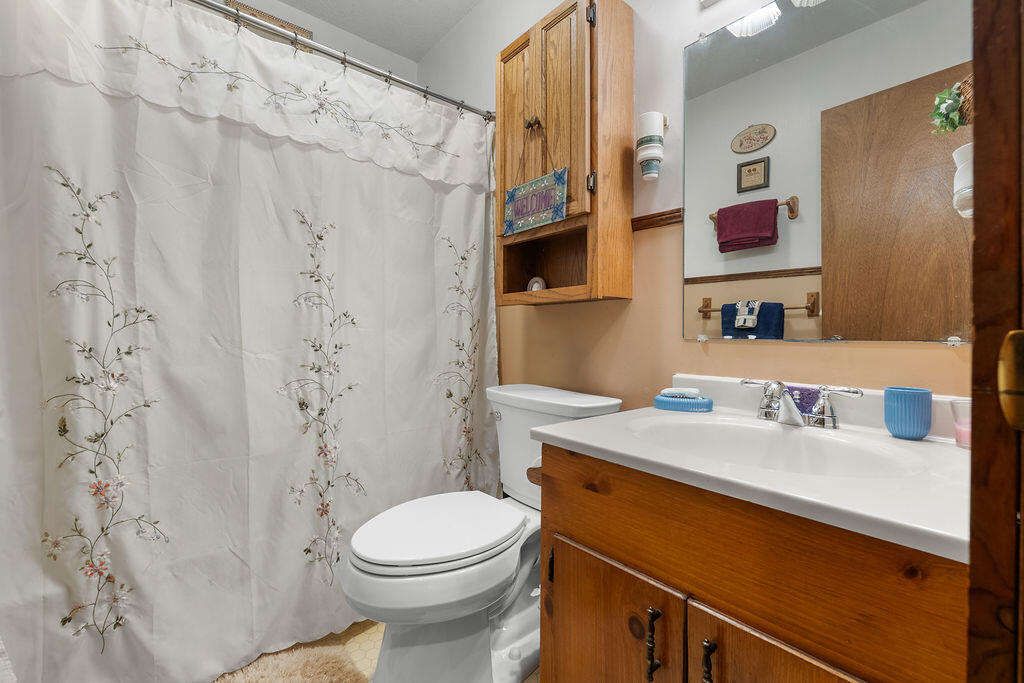 790 Woodland Heights