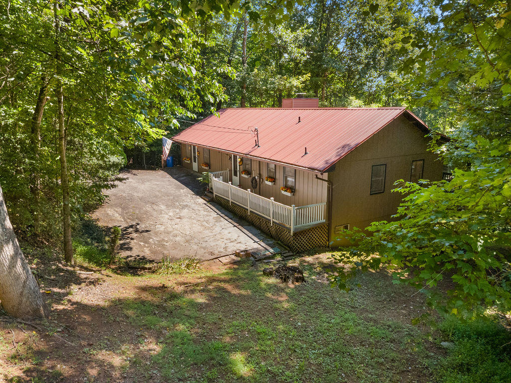 790 Woodland Heights